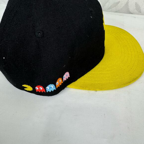 Pac-Man Snapback Cap Video Game 1980’s Retro - Picture 6 of 8